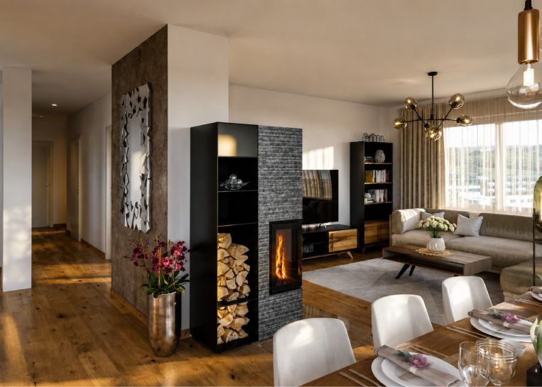 Perspektivische Ansicht des Kamins mit Fokus auf den schwarzen Stahlanbau, der als Rauchrohrverkleidung und Regal für Holz und Deko dient.